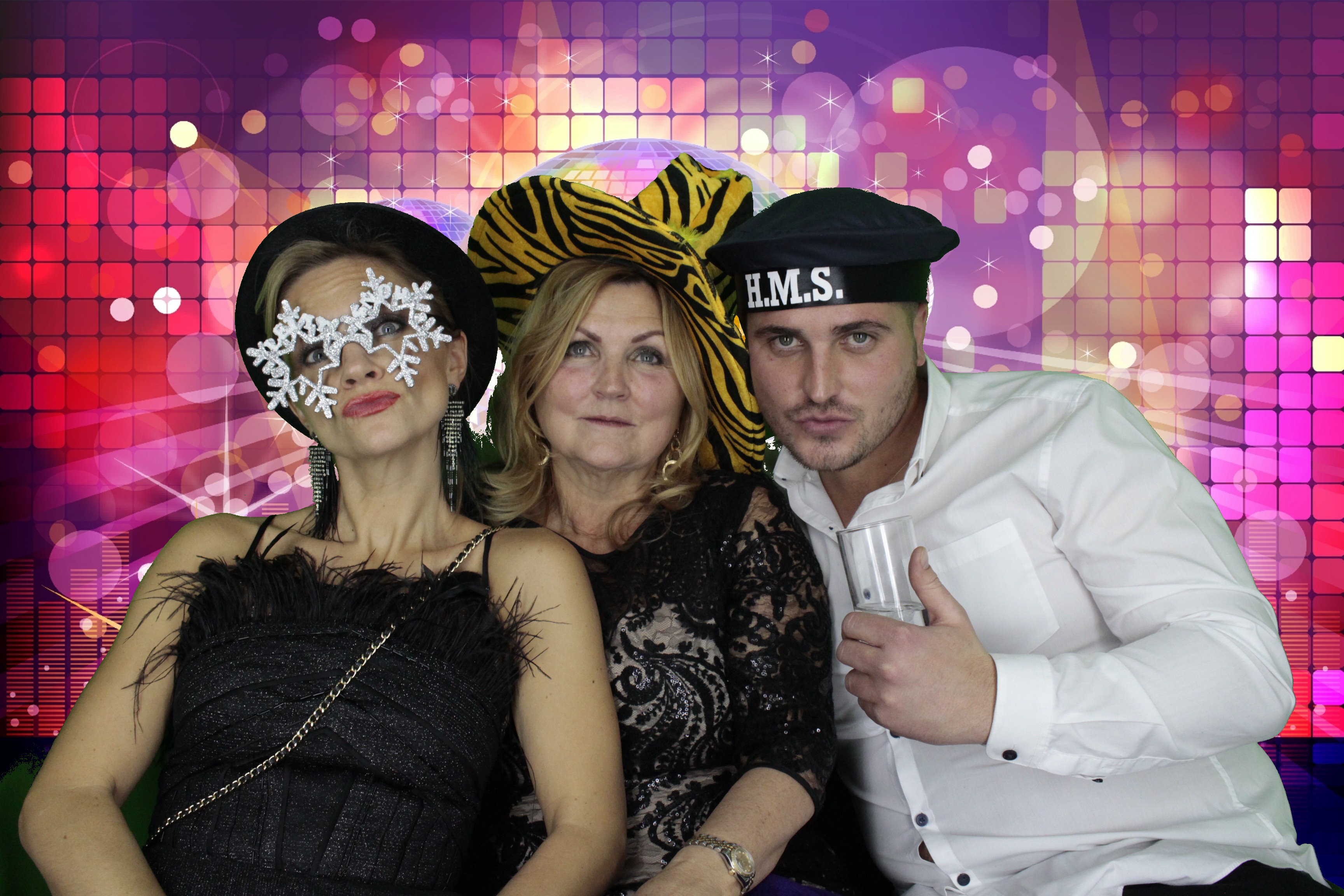 Christine's 60th Birthday | View more photos from the event at gallery.myphotoboothexperience.co.uk/u/MyPhotoBoothExperienceLtd/Christines-60th-Birthday